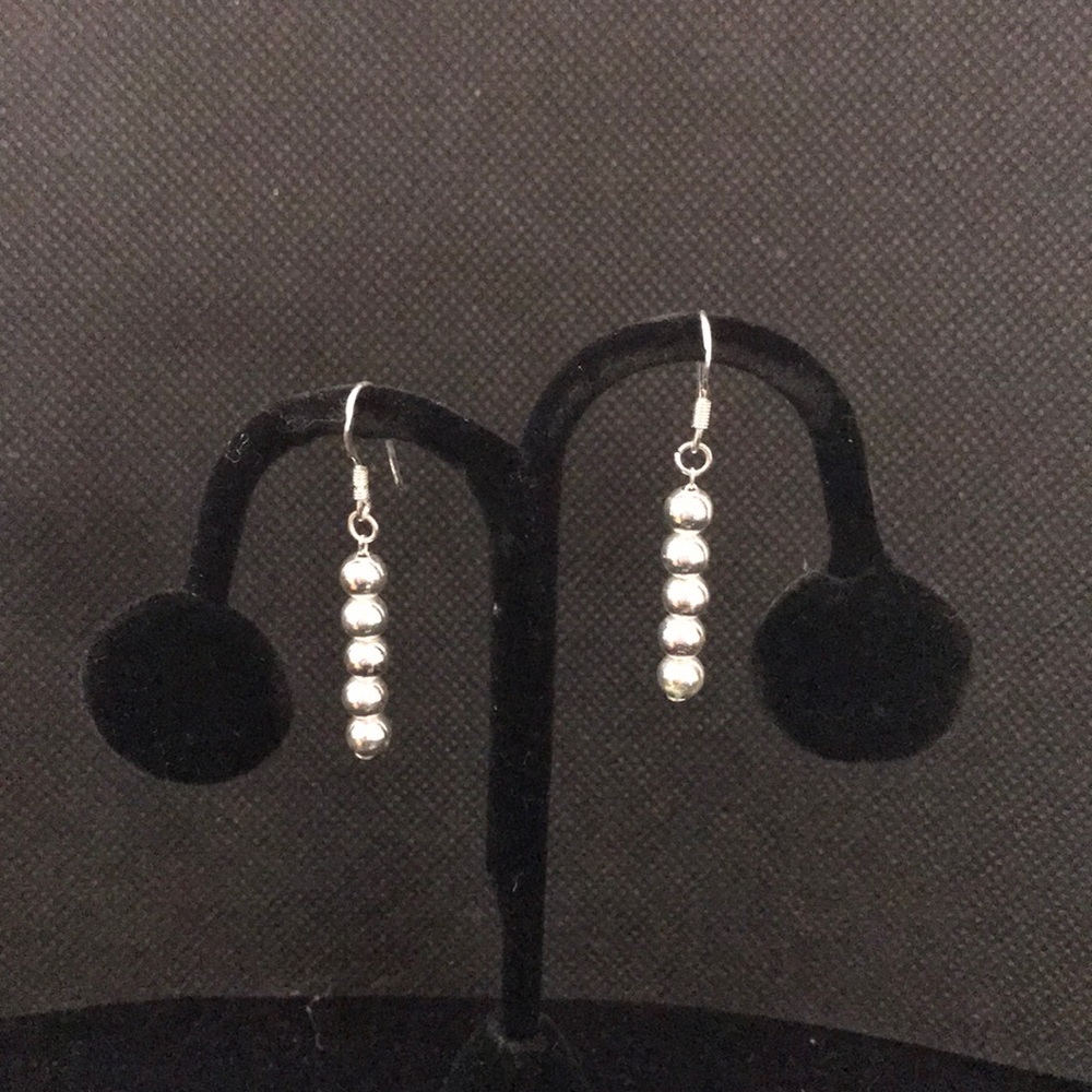 925 Sterling Silver Ball Earrings